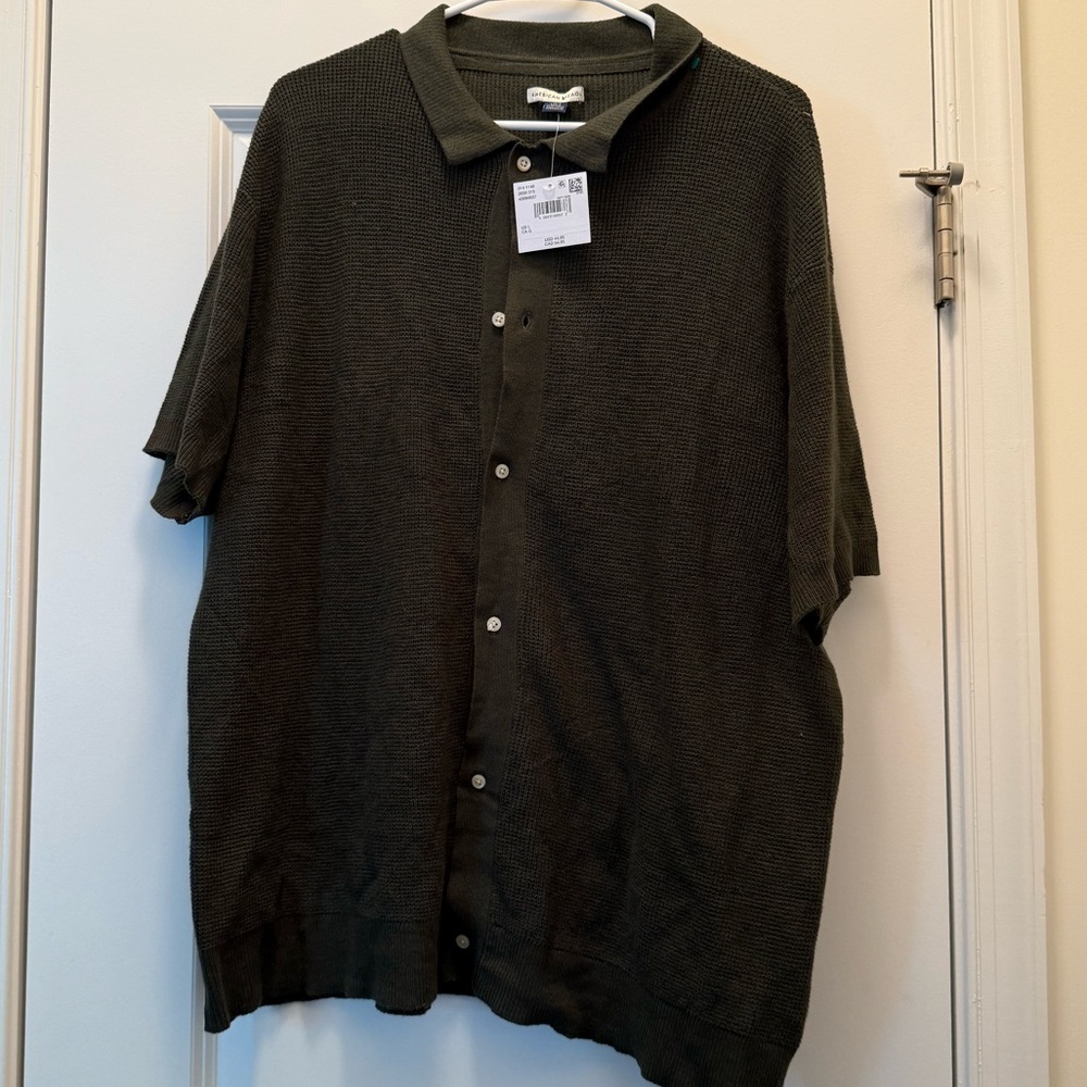 American Eagle Outfitters Dark Green Button Down Shirt